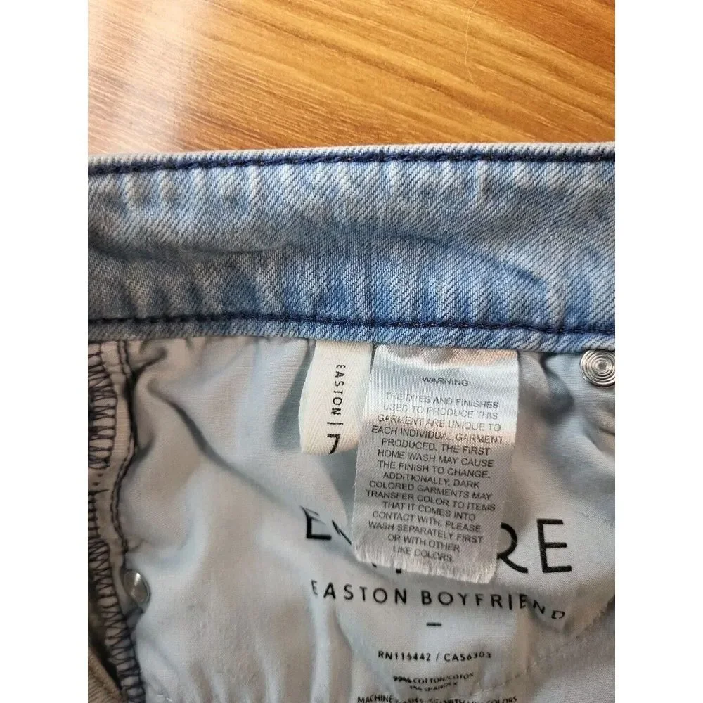 Empyre Light Wash Distressed Easton Boyfriend Fit Jeans‎ 31x30 Women's Size 7
